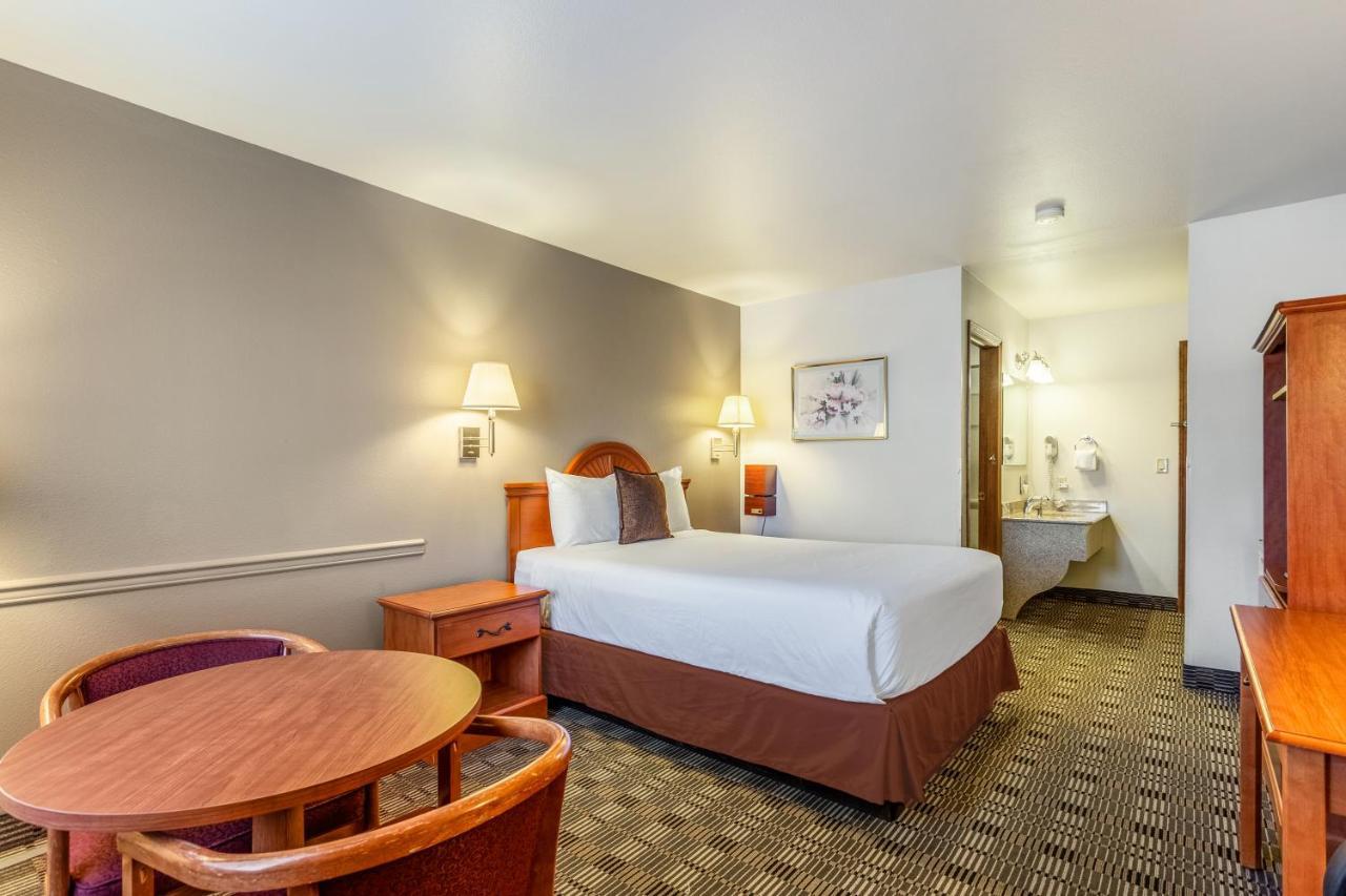 Americas Best Value Inn Burns Exteriér fotografie