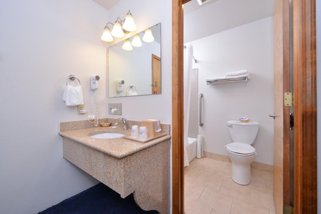 Americas Best Value Inn Burns Exteriér fotografie