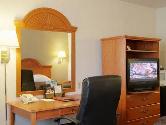 Americas Best Value Inn Burns Exteriér fotografie